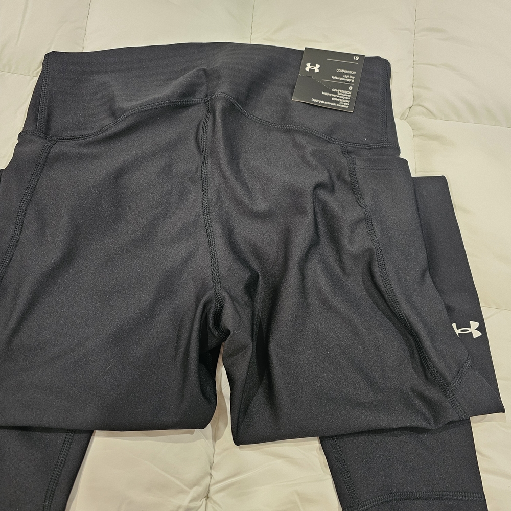 Under Armour Black Athletic Pants - Picture 3 of 4